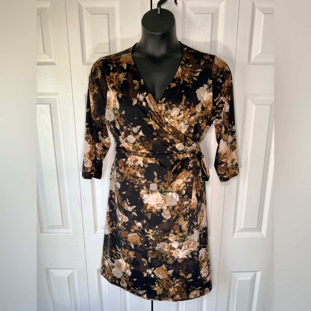 New LuLaRoe Michelle wrap dress neutrals rose print Sz XL(18-20)